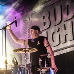 ON THE ROAD MASTER THREE.wav