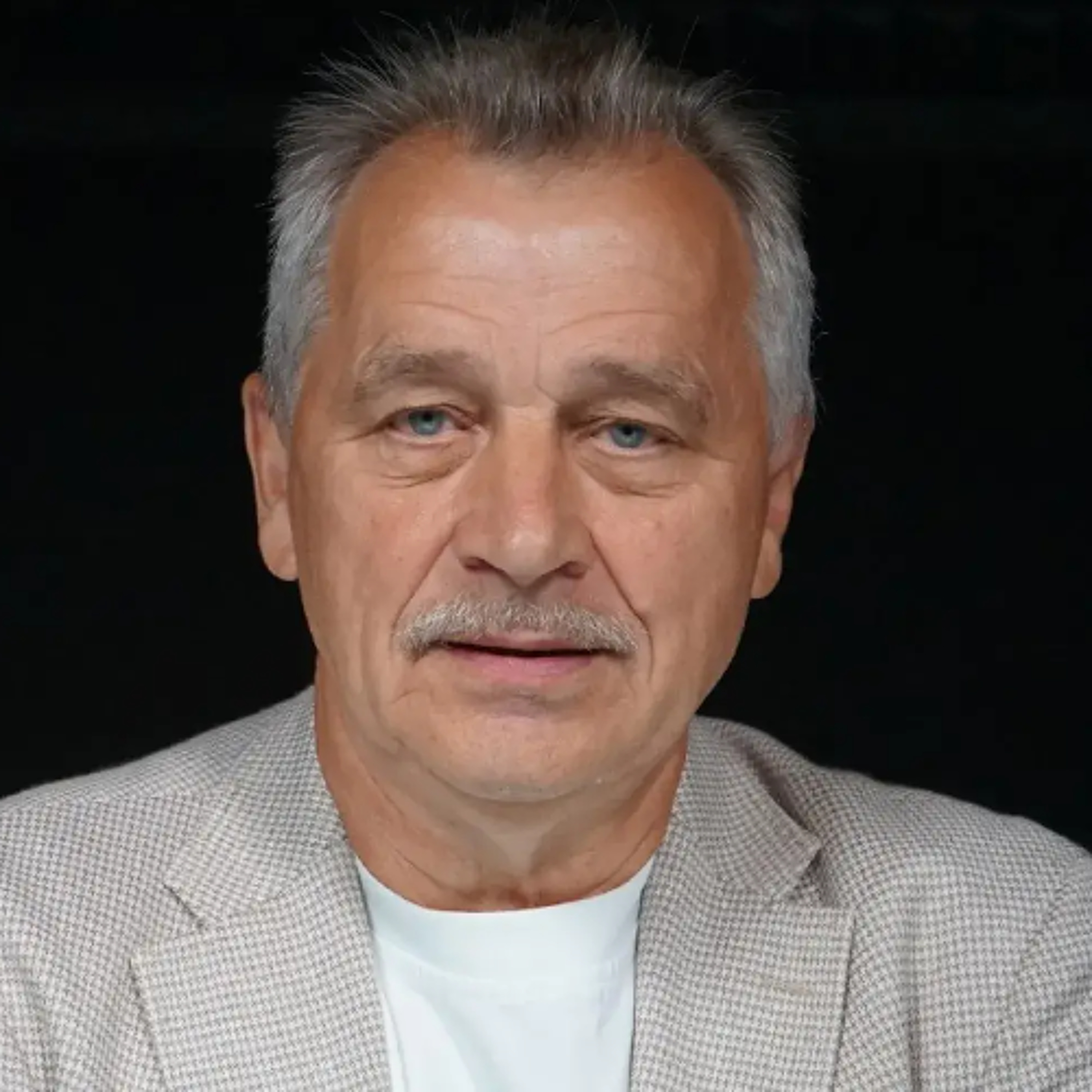 Анатоль Лябедзька. Як “заклапочанасць” Еўрапарламента дапаможа беларусам захаваць Беларусь