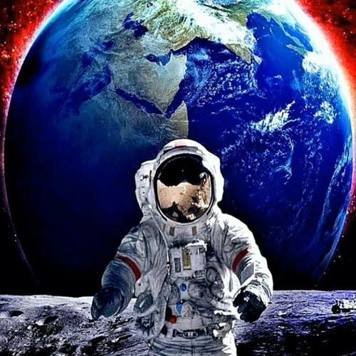 The First Man On The Moon - Sseldder Dj (Original Mix)