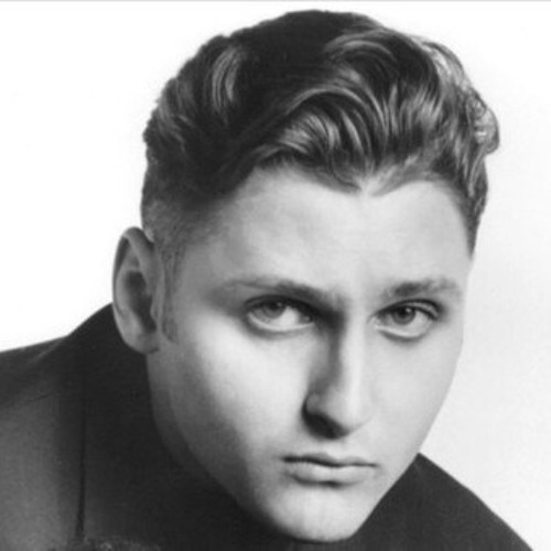 Lloyd ahlquist. Pete nice. Pete nice. Pete holmes. рич деди.