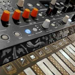 062120002 microfreak shruthi