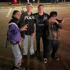 “AAAY MAMAAAAAAA” (sensitive content)