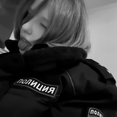 اني بدونك مثل الورده لو قطعو من عدها الماي