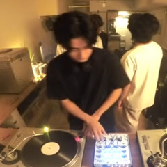 Minimal House Vinyl mix in a tiny apartment in Japan Vol.5 - Itou