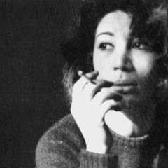 "دلم برای باغچه می‌سوزد" | شعری از فروغ فرخزاد