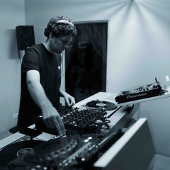 Constant Change w/ Jakob Mäder (14.09.2023)