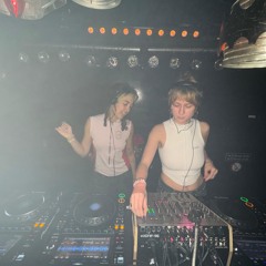 𝑍𝑖𝑙𝑙𝑎 𝑊𝑢𝑟𝑧𝑒𝑙