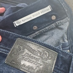 Jeans from 2010 p. (everydaysinner)