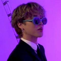 Film Out (𝗼𝗳𝗳𝗶𝗰𝗶𝗮𝗹 𝗠/𝗩 𝘁𝗲𝗮𝘀𝗲𝗿) - BTS