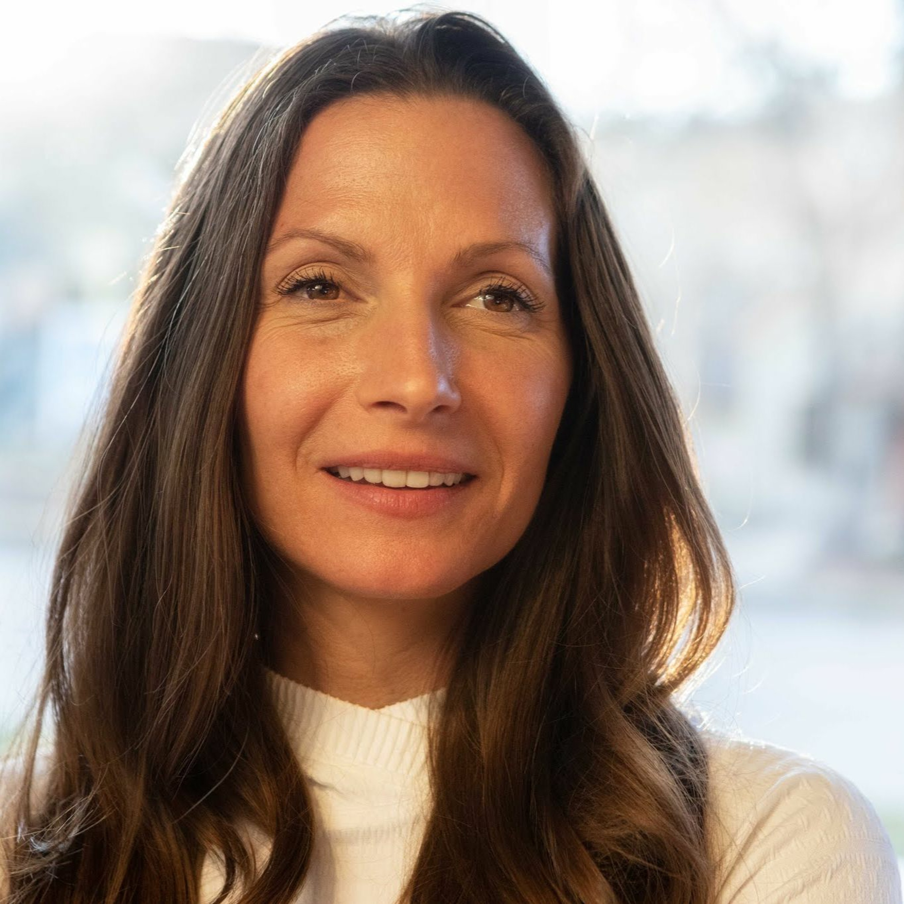 The Impact Of Fascial Manipulation On Spinal Health With Nikki Costello