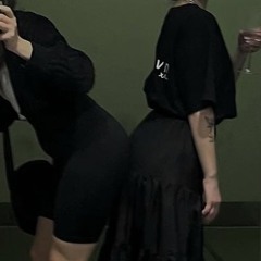 ja eig war mal disco playi aber jetzt alles mögliche so bisschen