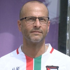 2025-08-12-2000-The_Grass_is_Greener