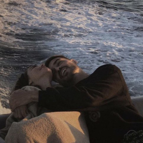 ‎⁨يا أغلى من روحي علي ⁩