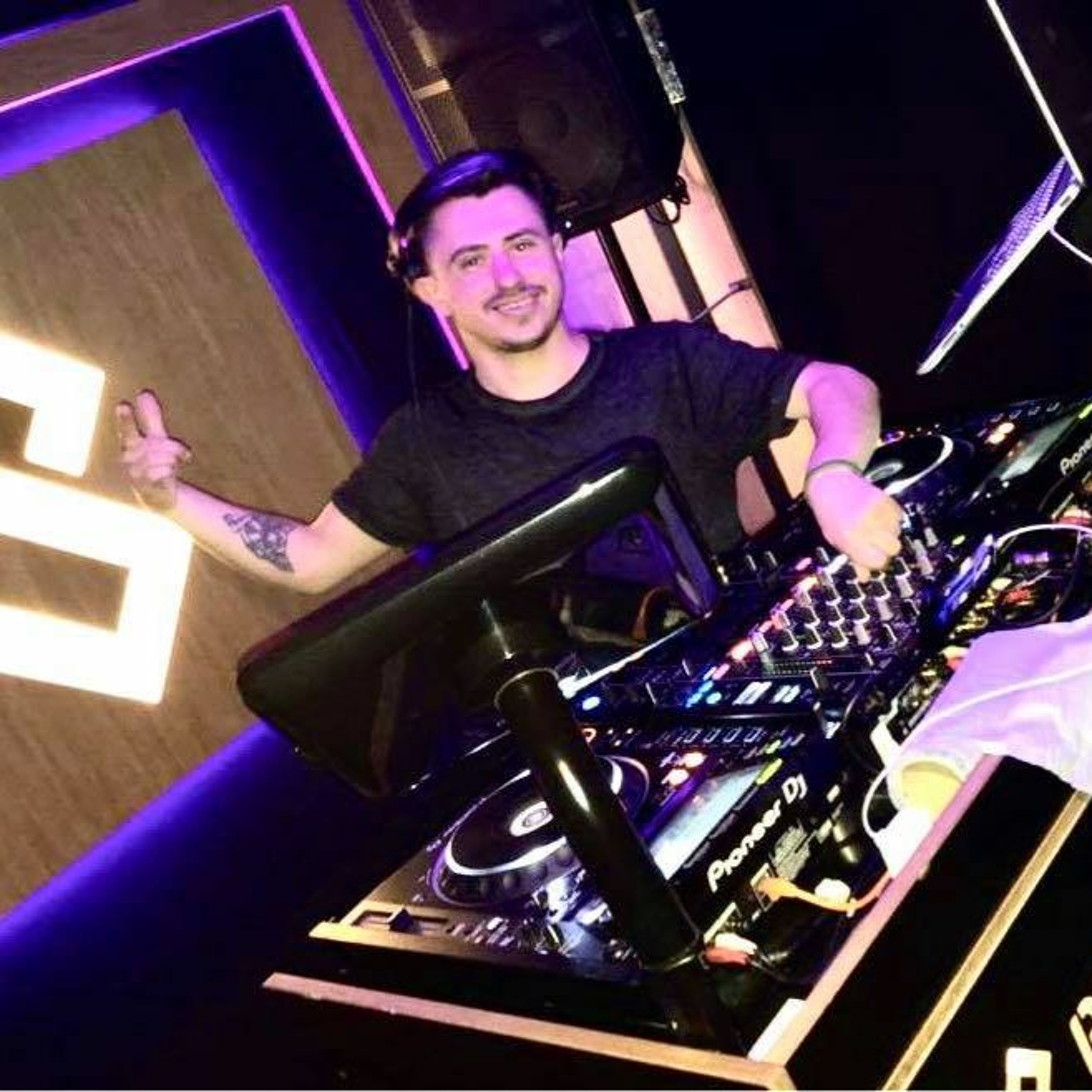 Deejay Lil`Boy Mix