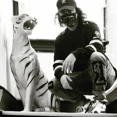 Switch Up prod.by lonewitch