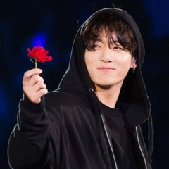 Jungkook Singing 10,000 years by Justin Bieber (via 220402 Instagram Story)