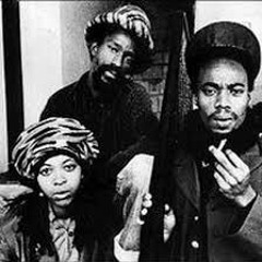 Black Uhuru -Youth Of Eglington & Push Push