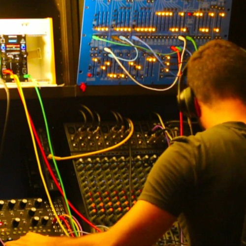 Eurorack Live Jam @ 128 BPM ft SYNTAKT, DFAM X2, RD9, RD6, CLOUDS, 2600 (03/08/2023)