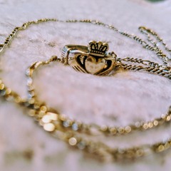 Can't Help Falling In Love (Cover)