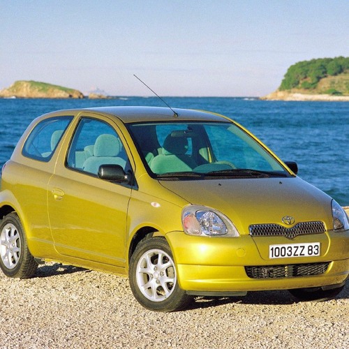 Yaris i Baris Feet. Møll, LeikeNobz, Mång Knuller, Strawberry Snækki