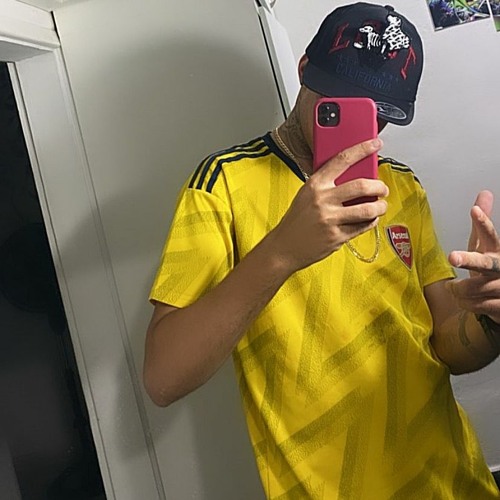 DOUCE E GABBANA ( feat MC BHIANO )
