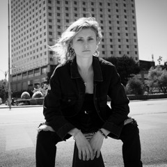 Siete/Tr3s Podcast - April 2022