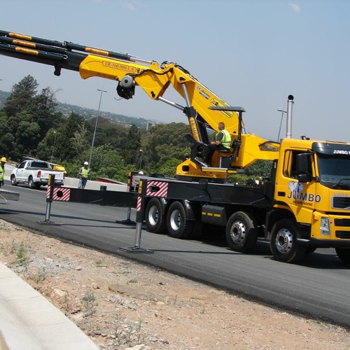 Benefits That You Can Derive By Hiring A Crane Truck