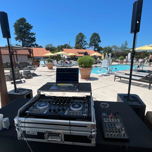 7.2.23 Chaminade Resort Family Friendly Poolside Set
