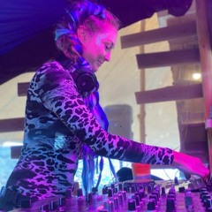 MEGAN JANE - RTTS, 14h00 - 16h00 Saturday, May 2021 (That DAM Dancefloor)