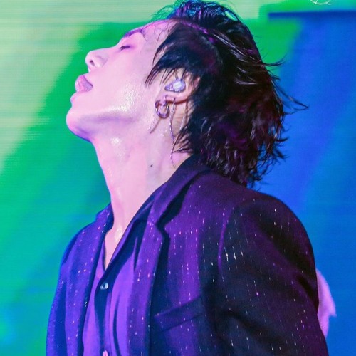 love is a bitch x who (speed up)