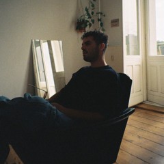 Coffee & Cigarettes w/ Della (Upstairs/Downstairs Take Over) - 23.10.25 - [Voices Radio]