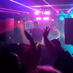 Closing for EDX (Tabu - London, CAN) - Nov 14, 2025