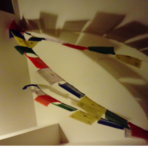 Broken piano with a broken mic and a broken improvisation, NICE :)