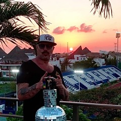 The Funky Mustacho - Sunset DJ Set PLAYA DEL CARMEN