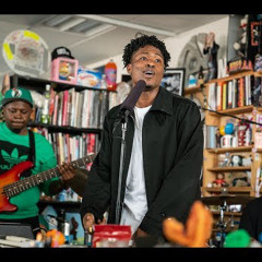 Late Night - Lucky Daye (Tiny Desk Version)