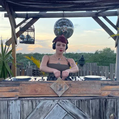 Noemi Coria | Minimal House mix | By EPHIMERATulum ​