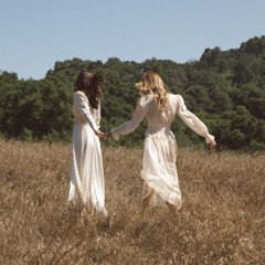 لولاك ما نامت همُومي ضاحكه🤍.