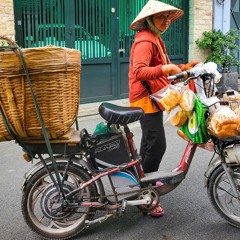 Rao hàng rong_bánh mì nóng đây, bánh mì đặc ruột đây