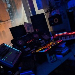 Strange driven bullshit (1xxbpm Ritual Live Act)