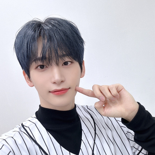 크래비티 정모-스토커