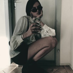 BEAUTIFUL & DIRTY RICH