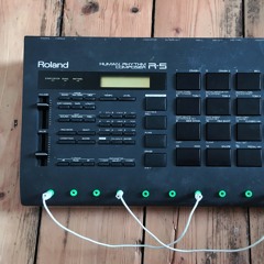 CIRCUIT BENT ROLAND R5