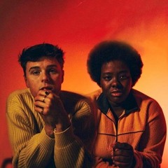 Chelan et NNAVY ne peuvent pas quitter leurs «modèles»