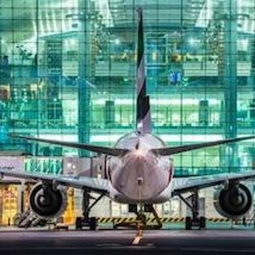 مطار دبي يعود للعمل بكامل طاقته الاستيعابية تقريبًا بعد 20 شهرًا من جائحة كوفيد19
