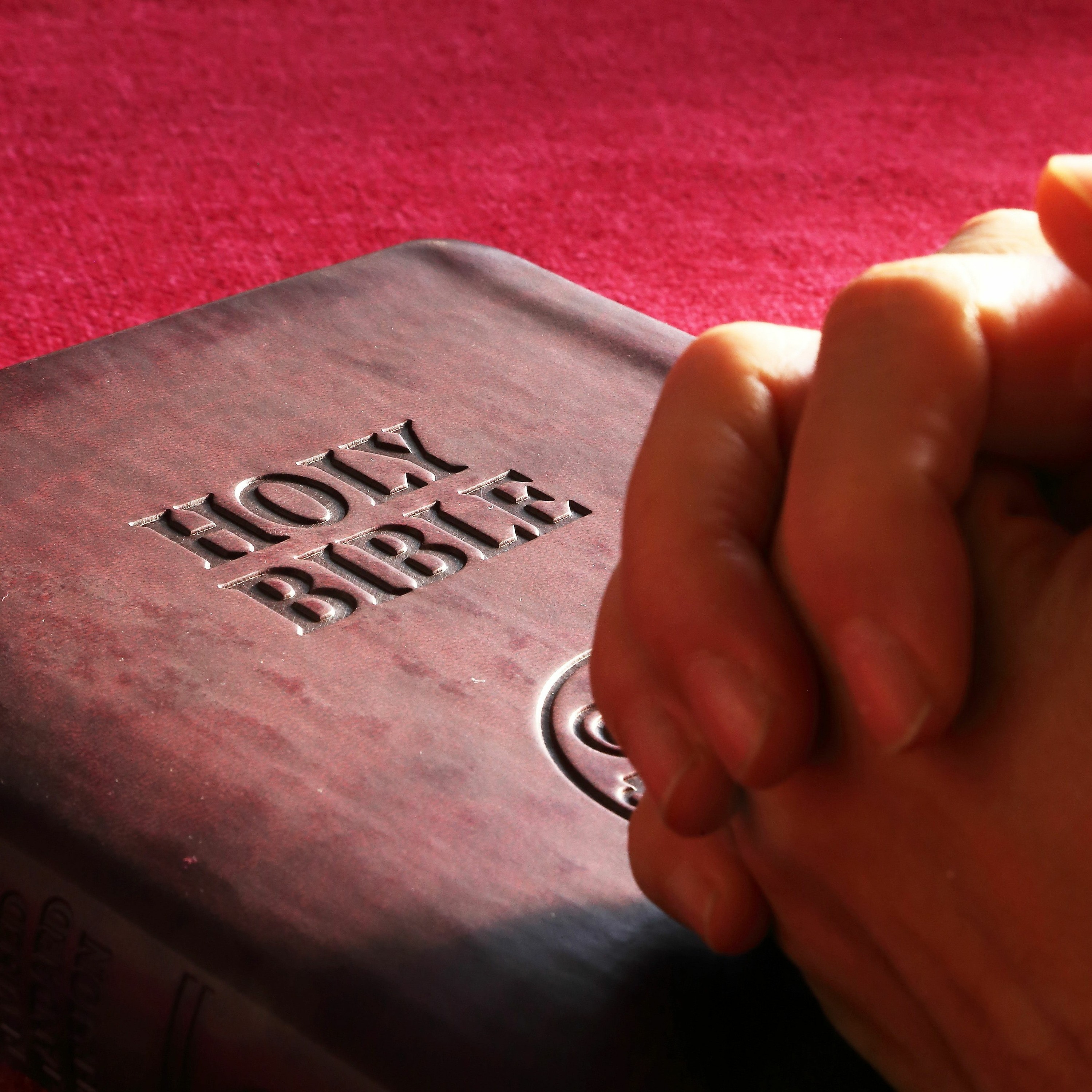 Worship God and Overcome Sin episode artwork