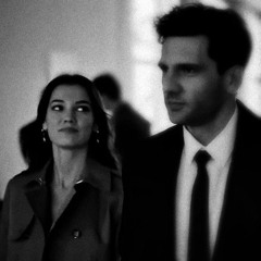 ‏ياطخاف الغيم يالورد المسقّا ‏يارياحين الغرام ويا عبيره 🤍