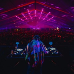 27.7 - Tomas Saenz @Dusk - Mandarine Tent