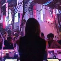 Trance in the Tea House