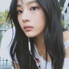 민지 Minji Kim By Jeans — Falling Behind (Laufey) Cover