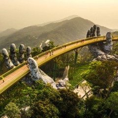 Ba Na Hills: Time Gate